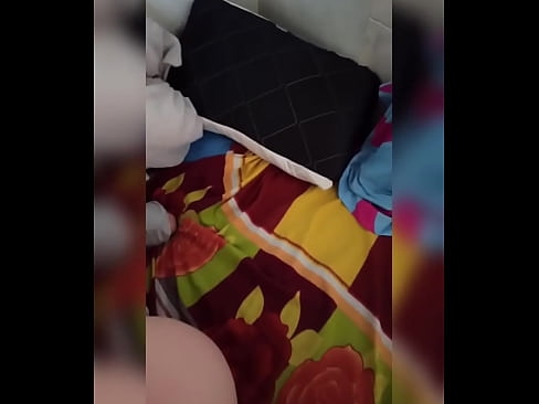❤️ زميلتي في السكن تبقى في المنزل بمفردها لأن زوجها يذهب في إجازة وأغتنم الفرصة لمضاجعتها وملء مؤخرتها بالحليب ﹏